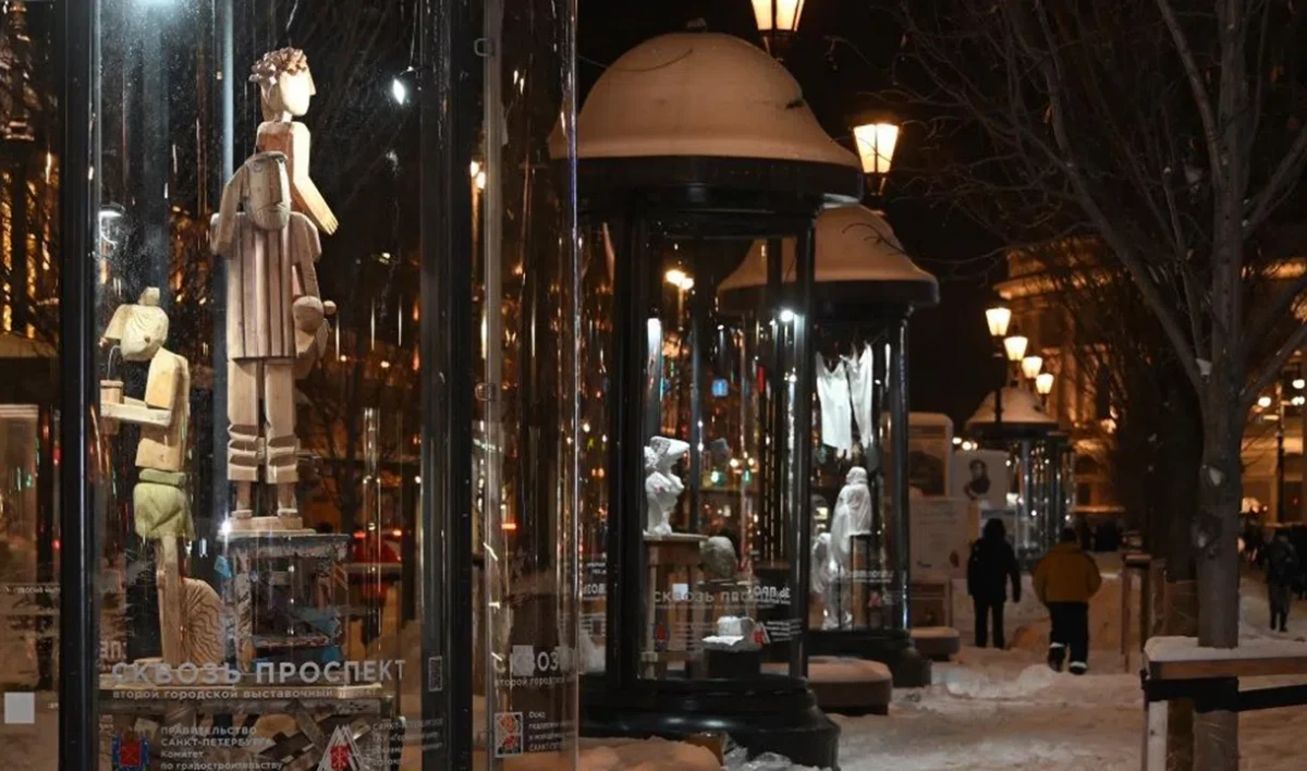 Окрестности Гостиного двора украсили арт-объектами - tvspb.ru