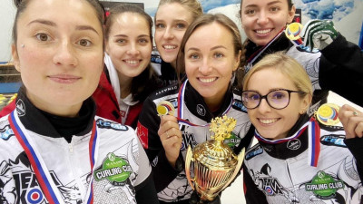 Женская команда Петербурга выиграла Кубок России по керлингу