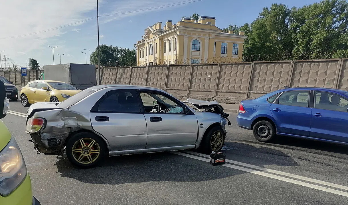 Дтп на витебском проспекте. Авария на Витебском проспекте. Авария Витебский проспект сегодня.