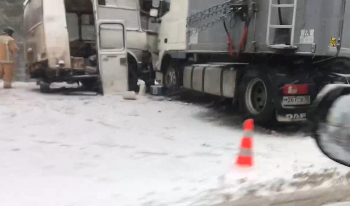 Задержание в лодейном поле. Лодейное поле автобус ДТП. Лодейное поле столкновение фуры и пассажирского автобуса. Лодейное поле уголовное дело.