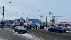 По факту ДТП в Купчино, в котором пострадали пешеходы, ведется проверка
