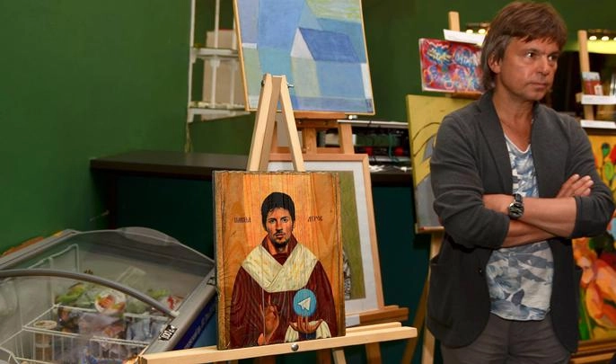 Портрет Павла Дурова продали на аукционе за 11 с половиной бутылок шампанского - tvspb.ru