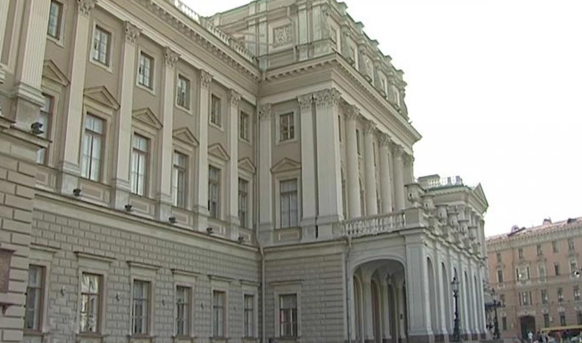 В Мариинском дворце обсудят вопросы реновации жилищного фонда - tvspb.ru