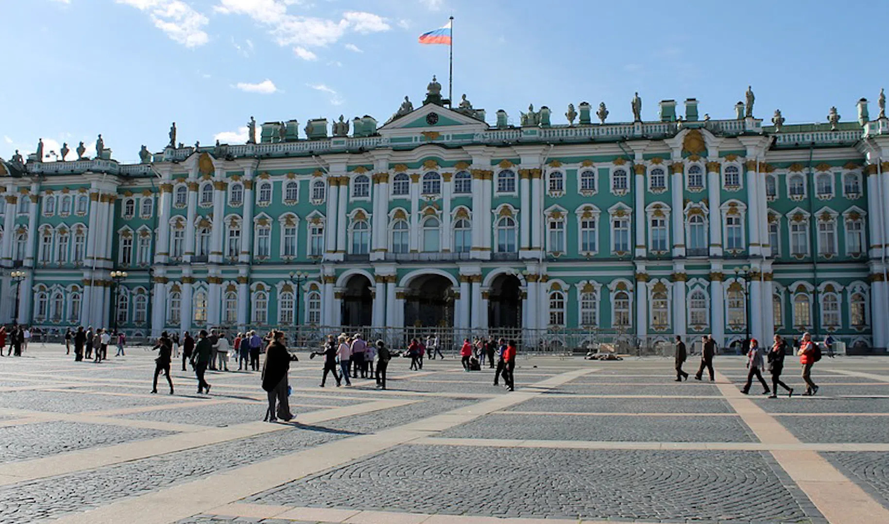 1754 Елизавета Петровна утвердила проект зимнего дворца в Петербурге