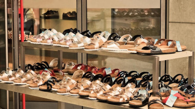 В Петербурге на четверть снизился спрос на обувь