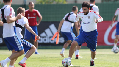 У двух футболистов сборной России подозревают коронавирус