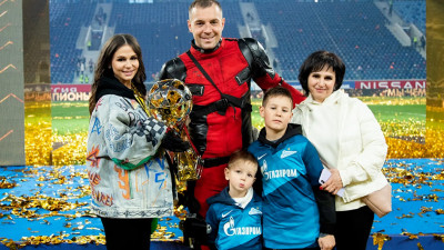 У Артема Дзюбы родился третий сын