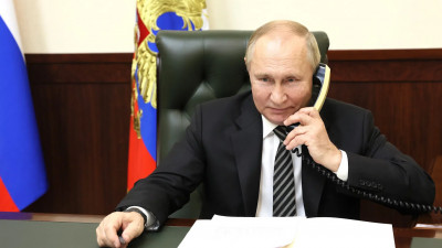 Путин и Макрон обсудили ситуацию вокруг Украины