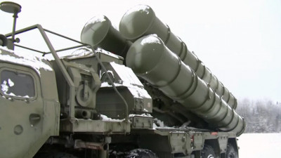 Защитники мирного неба: в Ленобласти прошли учения ракетно-зенитного дивизиона С-400 «Триумф»