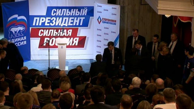 Макаров и Боярский обсудили подготовку к выборам с представителями региональной «Единой России»