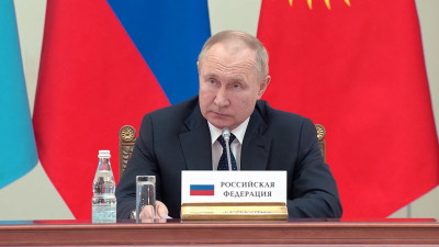 Владимир Путин: «Спутник V» защищает от «омикрона» на 90%