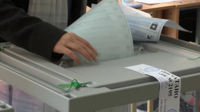 В заключительный день выборов в Петербурге проголосовали политики и деятели культуры