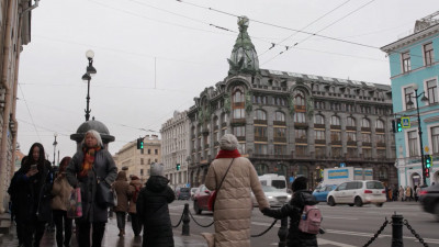 Число безработных петербуржцев за год снизилось на 75%