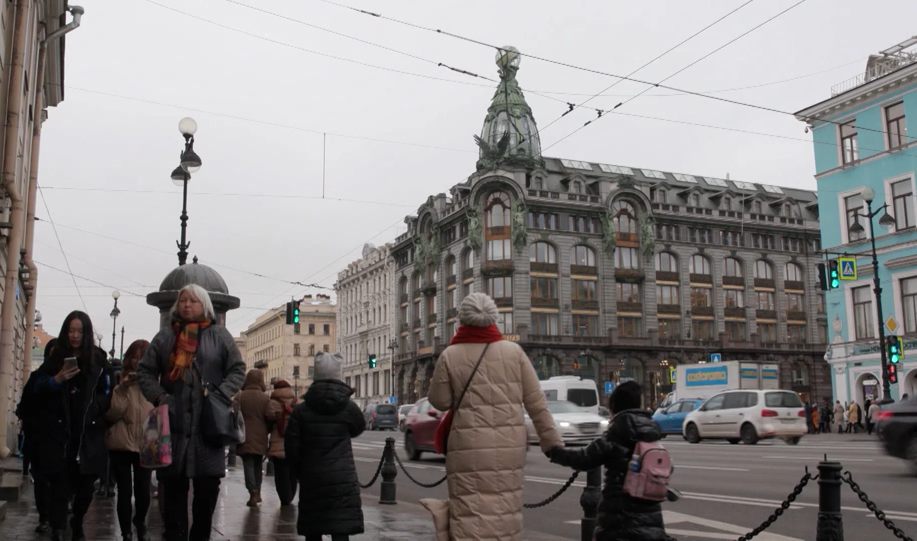 Население петербурга на 2024 год. Жители Санкт-Петербурга. Население Питера. Население Санкт-Петербурга. Современный Санкт-Петербург жители.