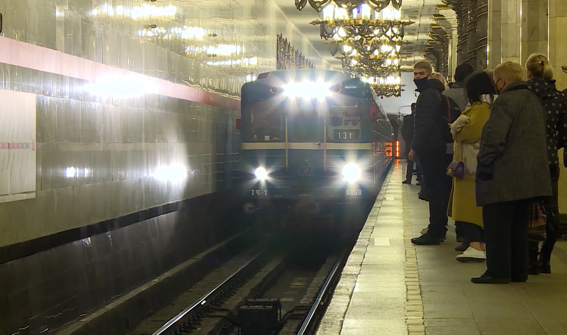 станция метро площадь александра невского