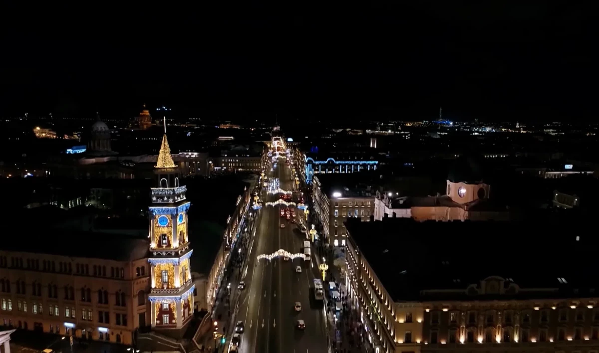 Фасад здания на Невском украсил портрет архитектора Карла Росси - tvspb.ru