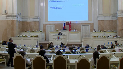 Депутаты Заксобрания одобрили бюджет Петербурга на 2022 год во втором чтении