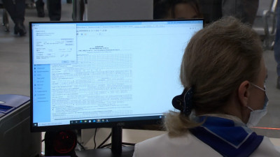 Все документы в одном окне: Как устроена работа миграционного центра на Кубинской улице