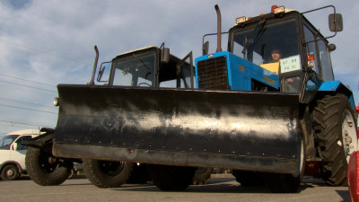 В Московском районе провели смотр уборочной техники