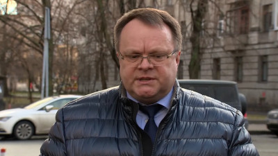 Главврач больницы Боткина: Люди, побывавшие в «красной» зоне, делают выбор в пользу прививки