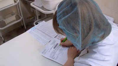 Темпы вакцинации позволяют привить до Нового года еще 400 тысяч петербуржцев