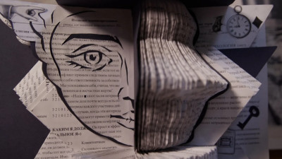Бук-арт: Петербуржцам рассказали, как создать произведение искусства из книг