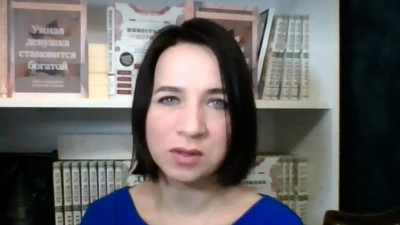 Финасовый консультант рассказала, стоит ли хранить деньги в рублевых вкладах