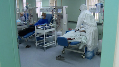 В больницах с COVID-19 лежат почти 8 тысяч петербуржцев