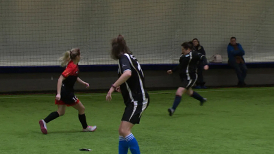 Футбольный турнир среди мам в Петербурге приурочили к 8 марта