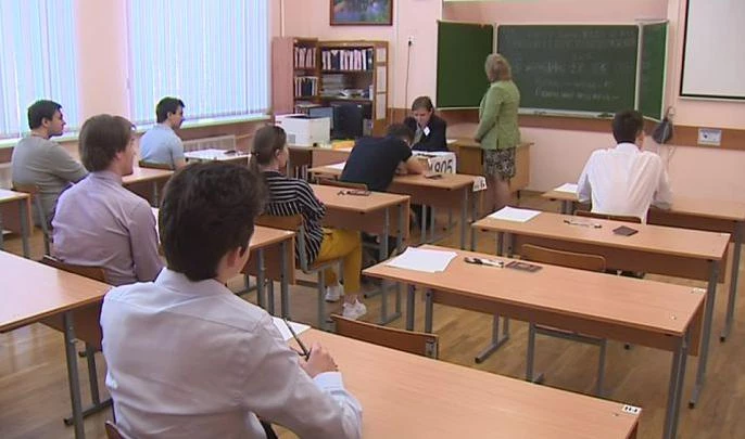 Рособрнадзор не будет аннулировать результаты ЕГЭ по информатике и математике - tvspb.ru