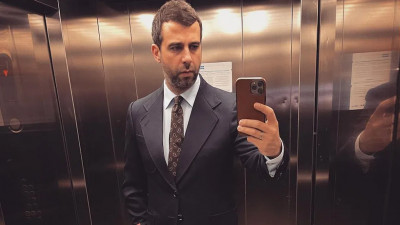 «Молодцы, никто не верил, а они взяли и сделали»: Ургант пошутил о провале сборной России
