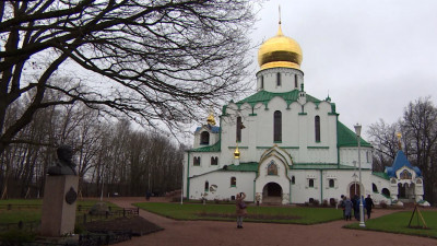 В Феодоровском городке восстановили по ранним фотографиям фонарь, освещавший царю путь к храму