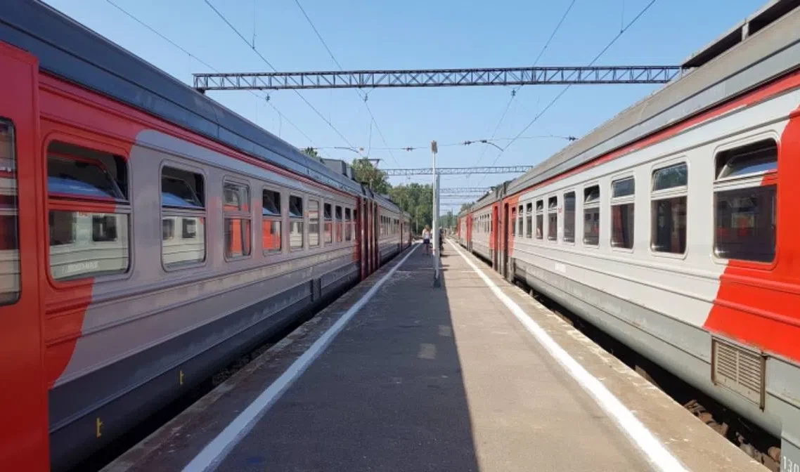 Из Петербурга отправились дополнительные электрички в Выборг, Белоостров и не только - tvspb.ru