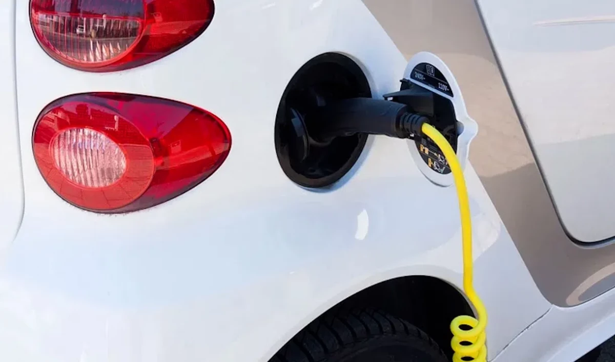 В Петербурге построят 80 зарядок для электромобилей за четыре года - tvspb.ru