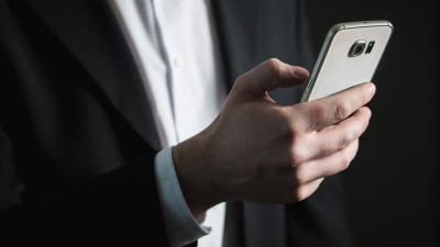 В WhatsApp на Android появилась функция входа по отпечатку пальца