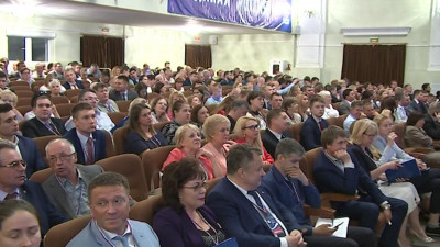 Делагаты «Единой России» определились с кандидатами в депутаты муниципальных образований Петербурга