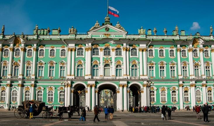 Музеи в России могут открыться в середине июля
