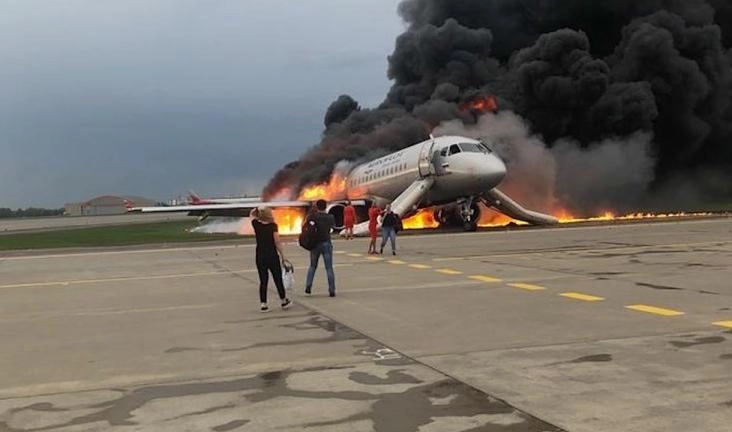 СМИ: Погибшие пассажиры SSJ-100 в «Шереметьево» не успели расстегнуть ремни безопасности - tvspb.ru