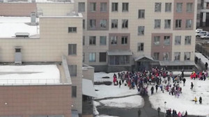 В Петербурге эвакуируют школы