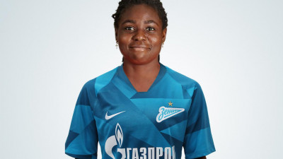 Камерунская футболистка Татьяна Эводо перешла в женский «Зенит»