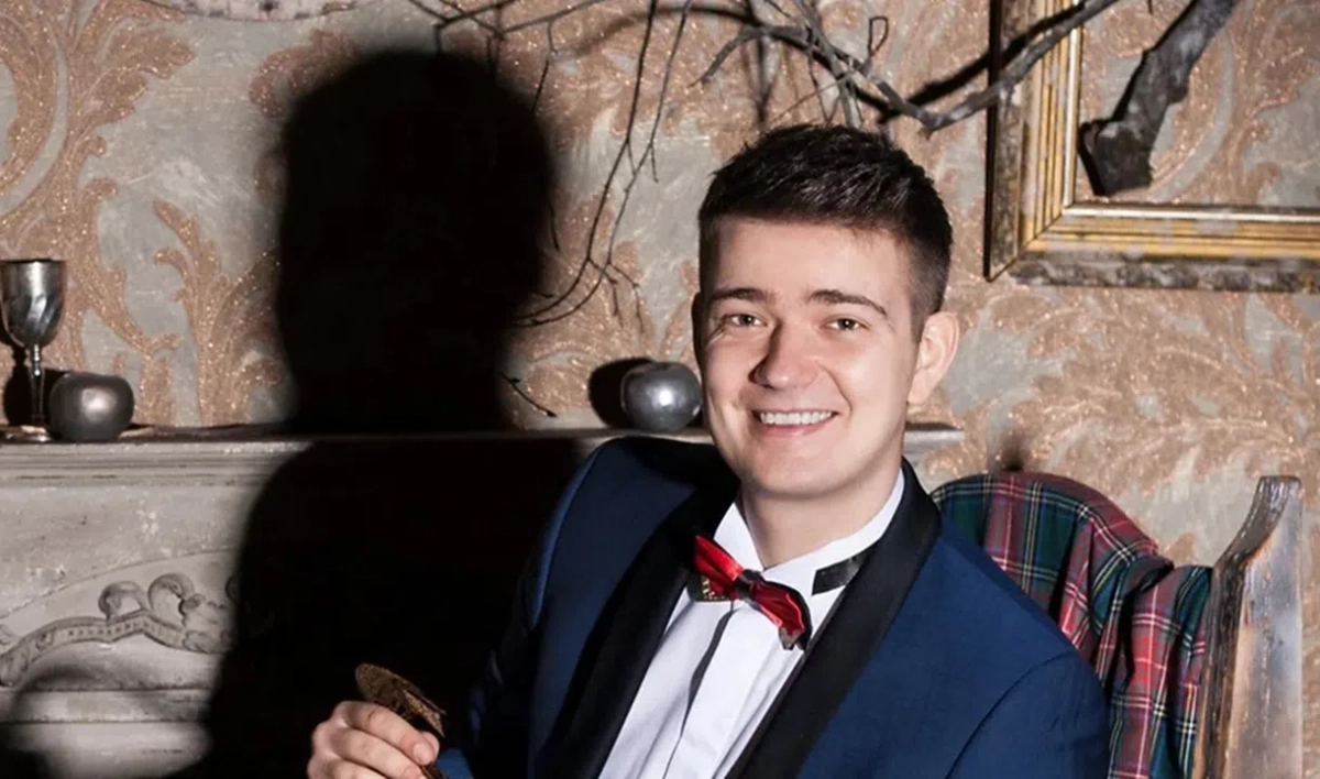 В Петербурге с сольным концертом «Песня летит над Невой» выступит Дмитрий Юртаев - tvspb.ru