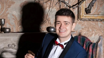 В Петербурге с сольным концертом «Песня летит над Невой» выступит Дмитрий Юртаев