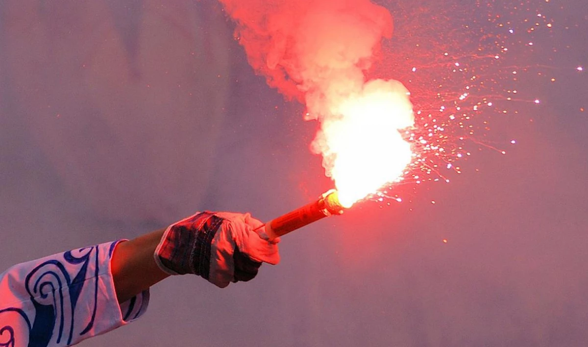 «Зенит» попросил болельщиков не использовать пиротехнику во время церемонии награждения - tvspb.ru