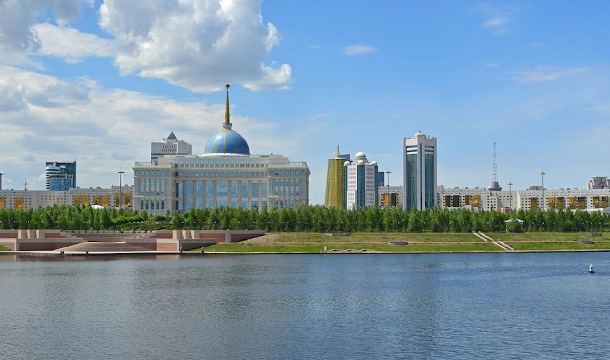 Столицу Казахстана переименовали в Нур-Султан - tvspb.ru