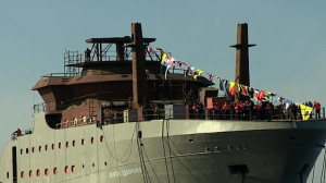 В Петербурге спустили на воду самый крупный российский рыболовный траулер