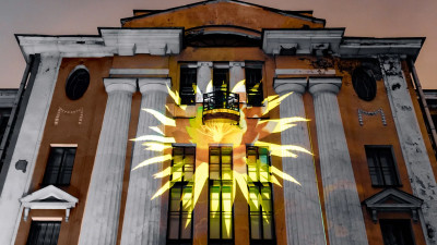 Магия природы и цифровое искусство: гости Ботанического сада увидят возрождение птицы Феникс