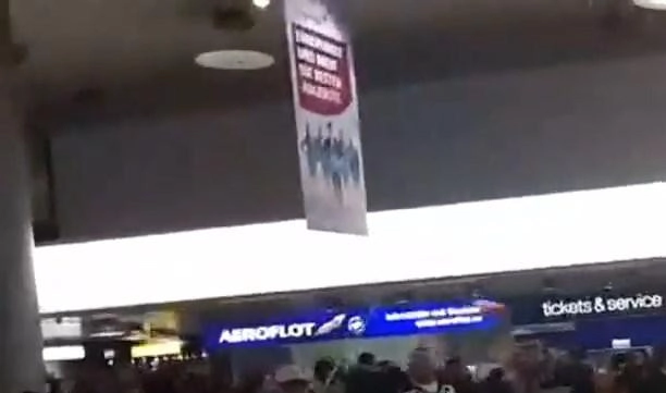 Курды и сторонники Эрдогана подрались в аэропорту Ганновера - tvspb.ru
