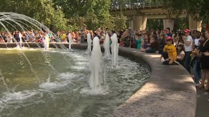 В обновленном парке 30-летия Октября заработал фонтан