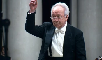 В Петербурге объявили конкурс на проект мемориальной доски дирижеру Юрию Темирканову