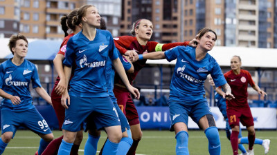 Женский «Зенит» провел первый домашний матч